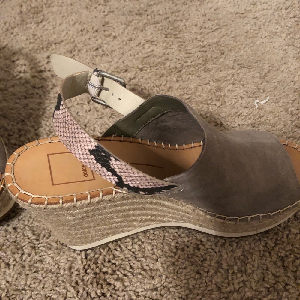 Dolce vita sandals